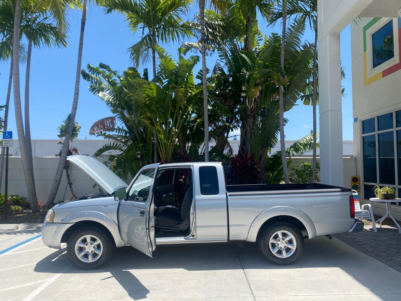 Nissan Frontier 2WD - Thumbnail 9