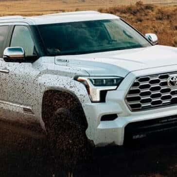 Toyota Sequoia - Thumbnail 5