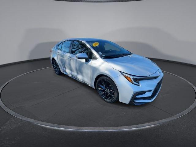 Toyota Corolla Se Fwd - Thumbnail 4