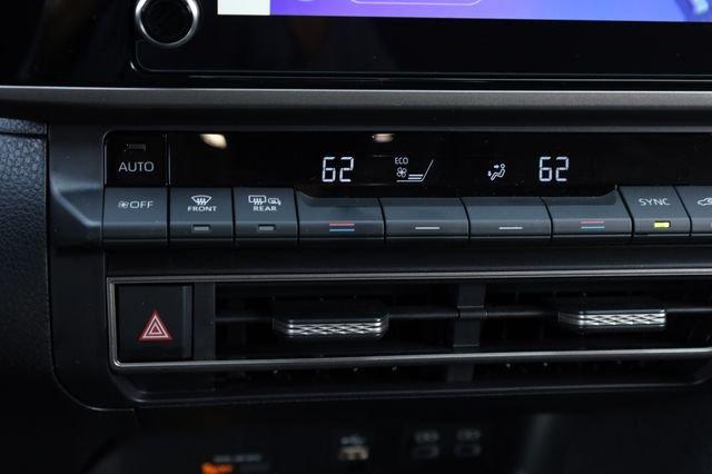 Toyota Camry Le Fwd - Thumbnail 19