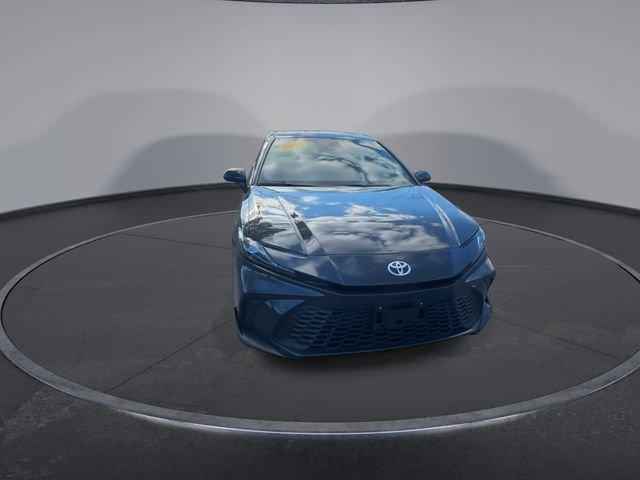 Toyota Camry Se Fwd - Thumbnail 5