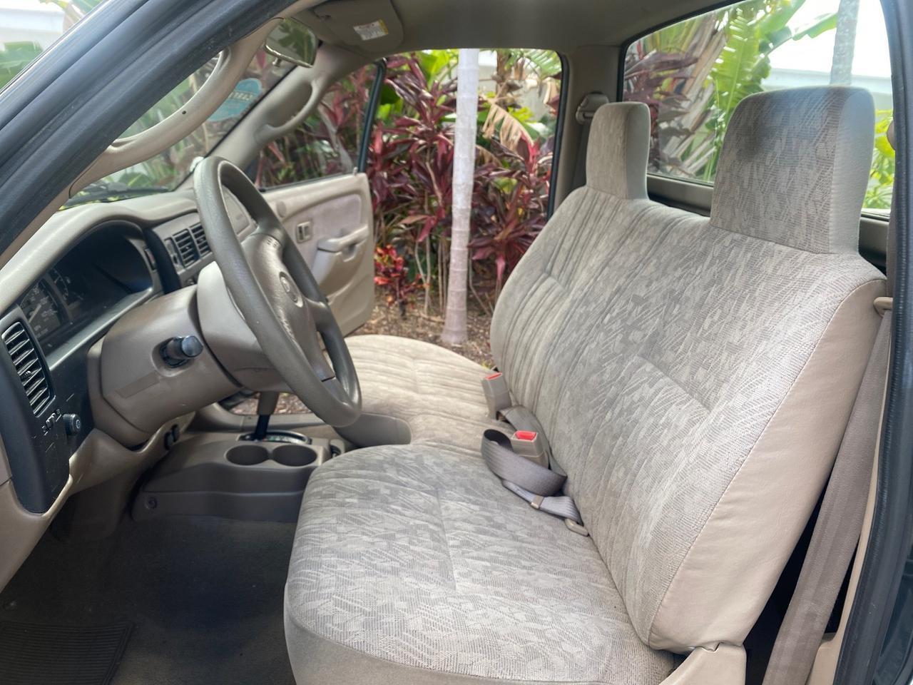 Toyota Tacoma - Thumbnail 11