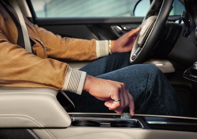 Lincoln Corsair - Thumbnail 14