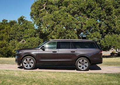 Lincoln Navigator - Thumbnail 8