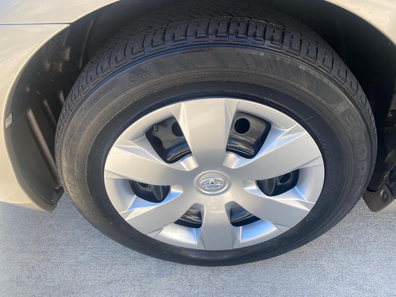 Toyota Camry - Thumbnail 20