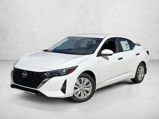 Nissan Sentra S - Thumbnail 3