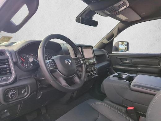 Ram 1500 Tradesman Truck Crew Cab - Thumbnail 12