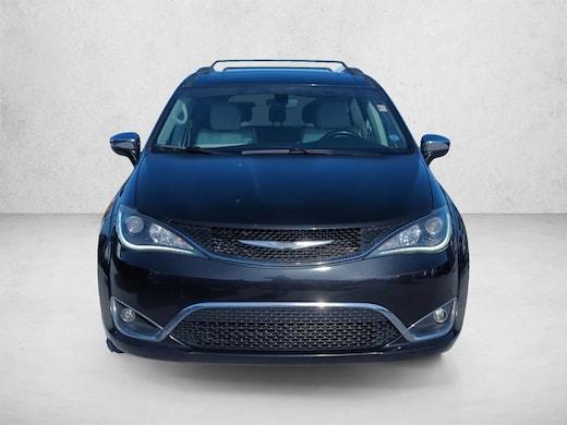 Chrysler Pacifica Touring L Van Passenger Van - Thumbnail 8