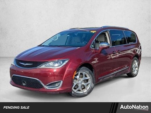 Chrysler Pacifica Touring L Van Passenger Van - Thumbnail 13