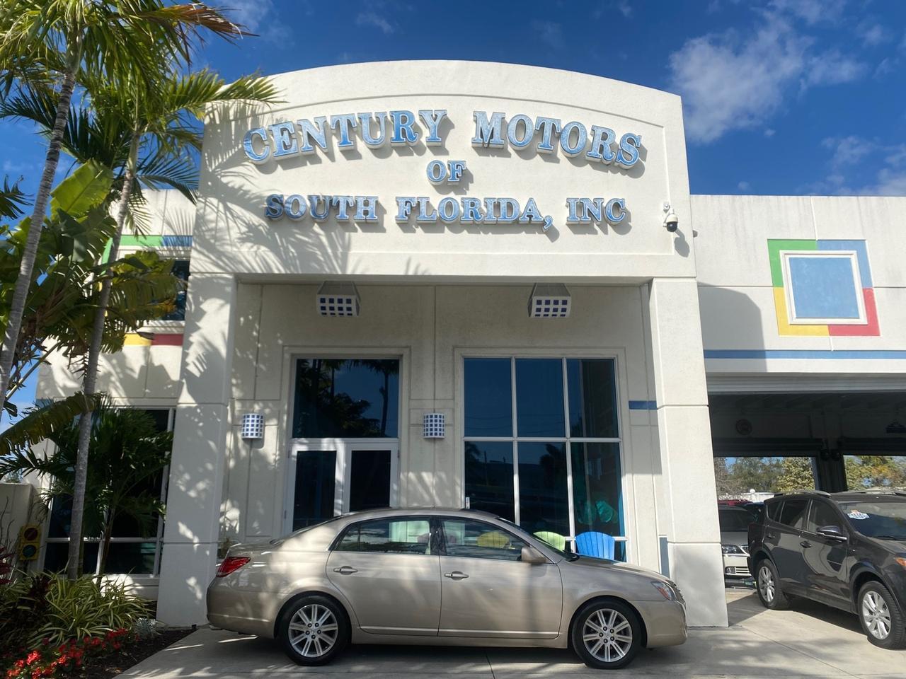 Toyota Avalon - View 1