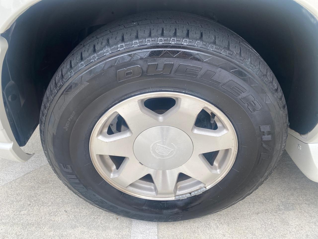 Cadillac Escalade ESV - Thumbnail 20