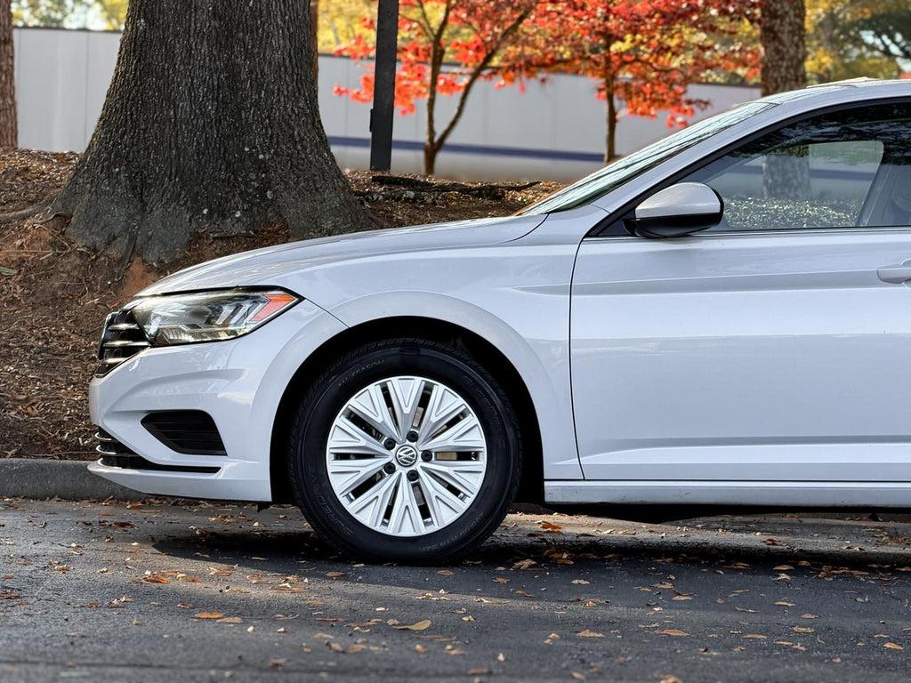 Volkswagen Jetta - Thumbnail 8