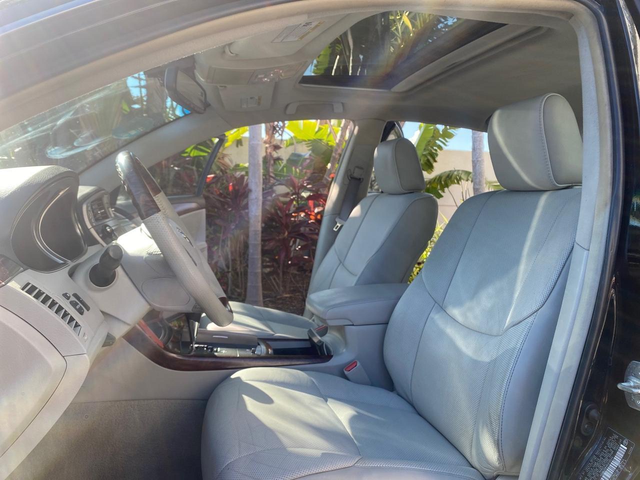 Toyota Avalon - Thumbnail 11