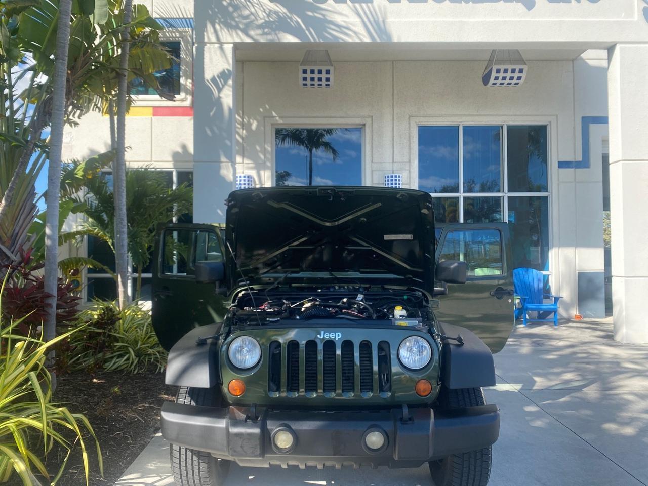 Jeep Wrangler - Thumbnail 18