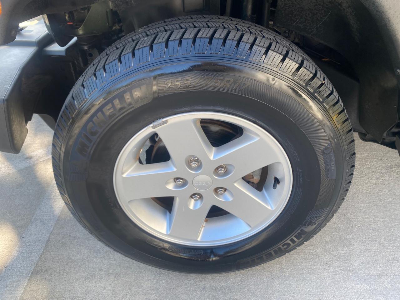 Jeep Wrangler - Thumbnail 20