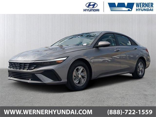 Hyundai Elantra Se Fwd 4D Sedan - View 1