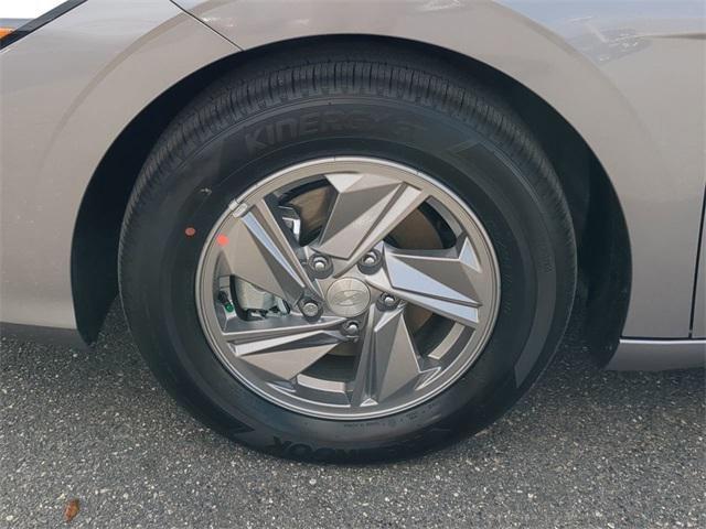 Hyundai Elantra Se Fwd 4D Sedan - Thumbnail 12