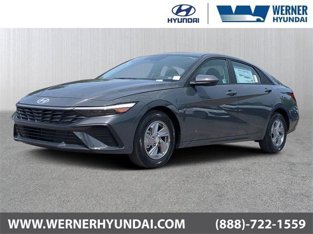 Hyundai Elantra Se Fwd 4D Sedan - View 1