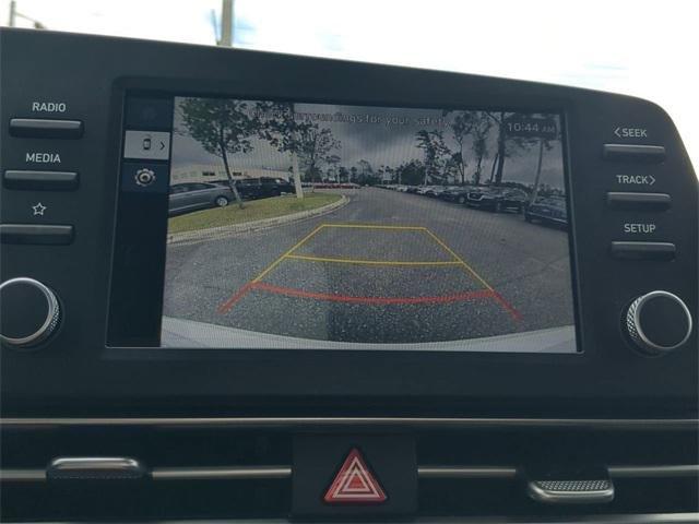 Hyundai Elantra Se Fwd 4D Sedan - Thumbnail 20