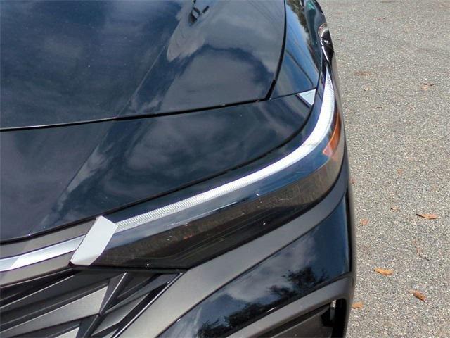 Hyundai Elantra Sel Sport Fwd 4D Sedan - Thumbnail 11