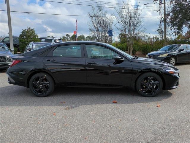 Hyundai Elantra Sel Sport Fwd 4D Sedan - Thumbnail 5