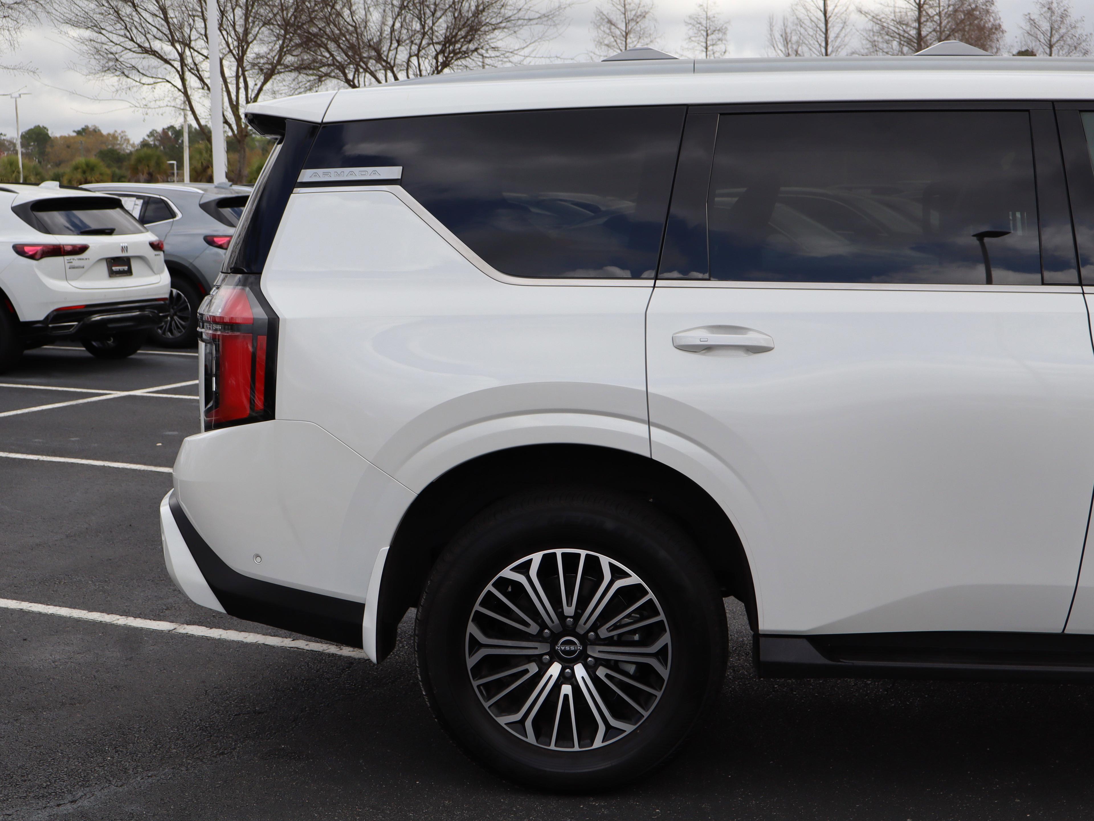 Nissan Armada Sl 4Wd 4-Wheel Drive Sport Utility - Thumbnail 5