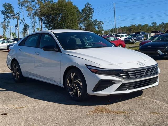 Hyundai Elantra Sel Sport Fwd 4D Sedan - Thumbnail 4