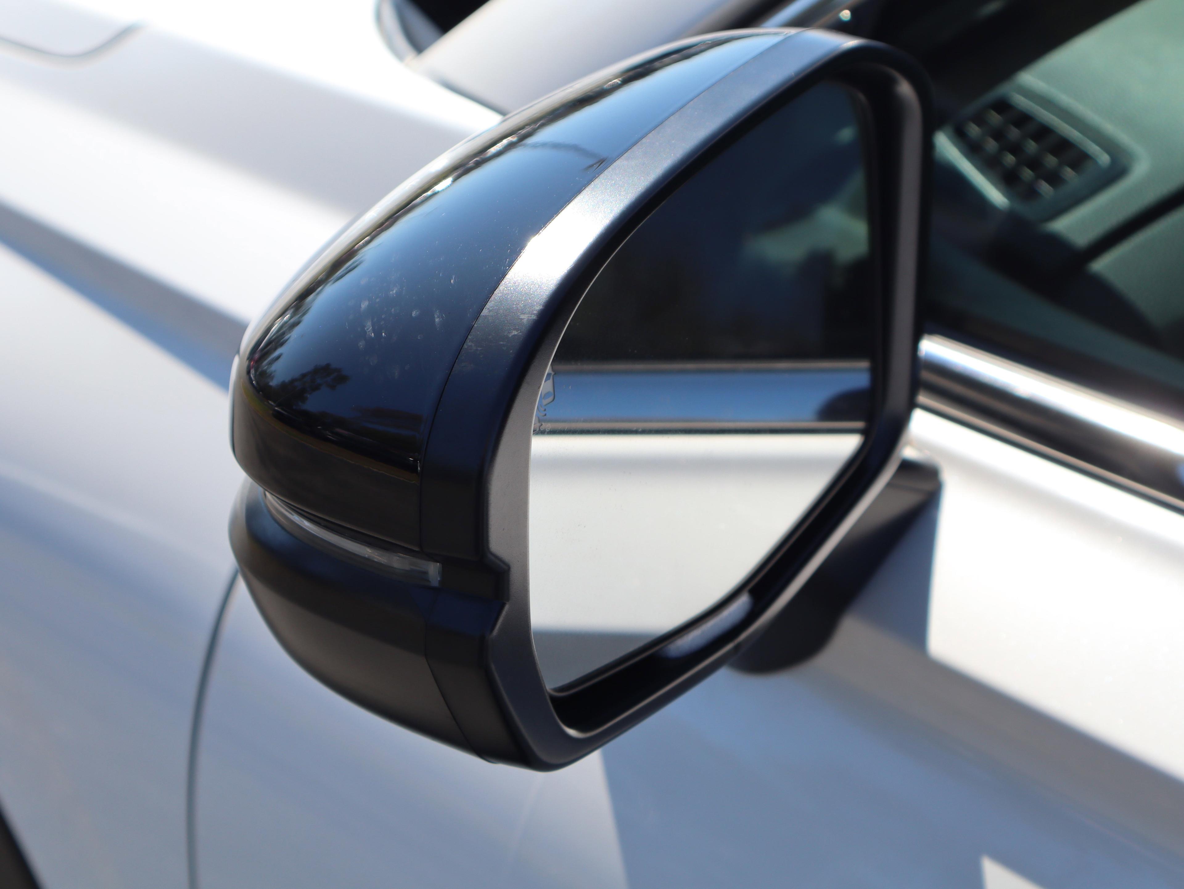 Honda Cr-V Hybrid Sport Touring All Wheel Drive Sport Utility - Thumbnail 17