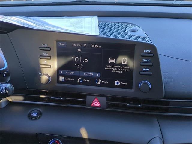 Hyundai Elantra Sel Sport Fwd 4D Sedan - Thumbnail 18