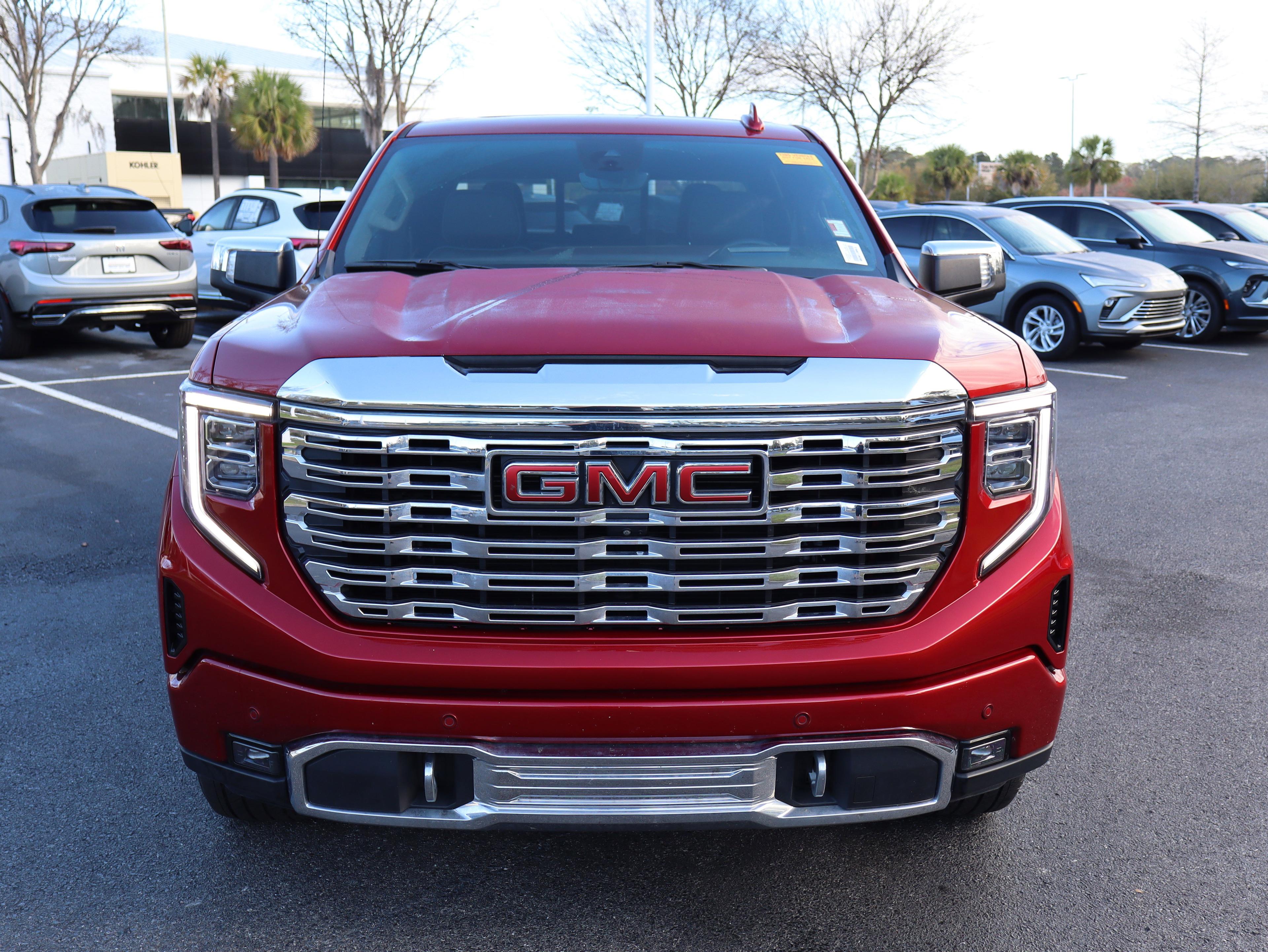 GMC Sierra 1500 Denali Four Wheel Drive Crew Cab - Thumbnail 7