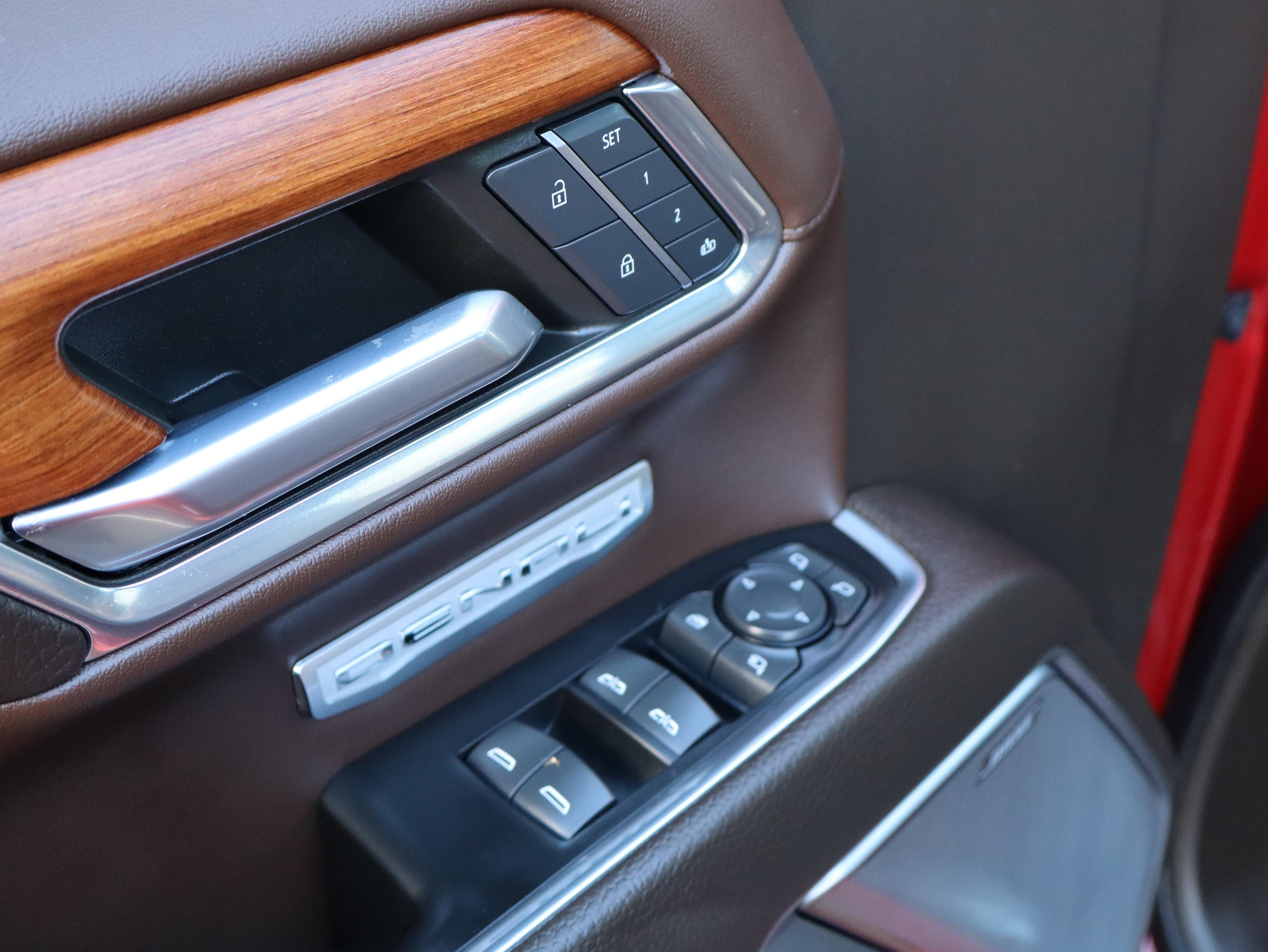 GMC Sierra 1500 Denali Four Wheel Drive Crew Cab - Thumbnail 16