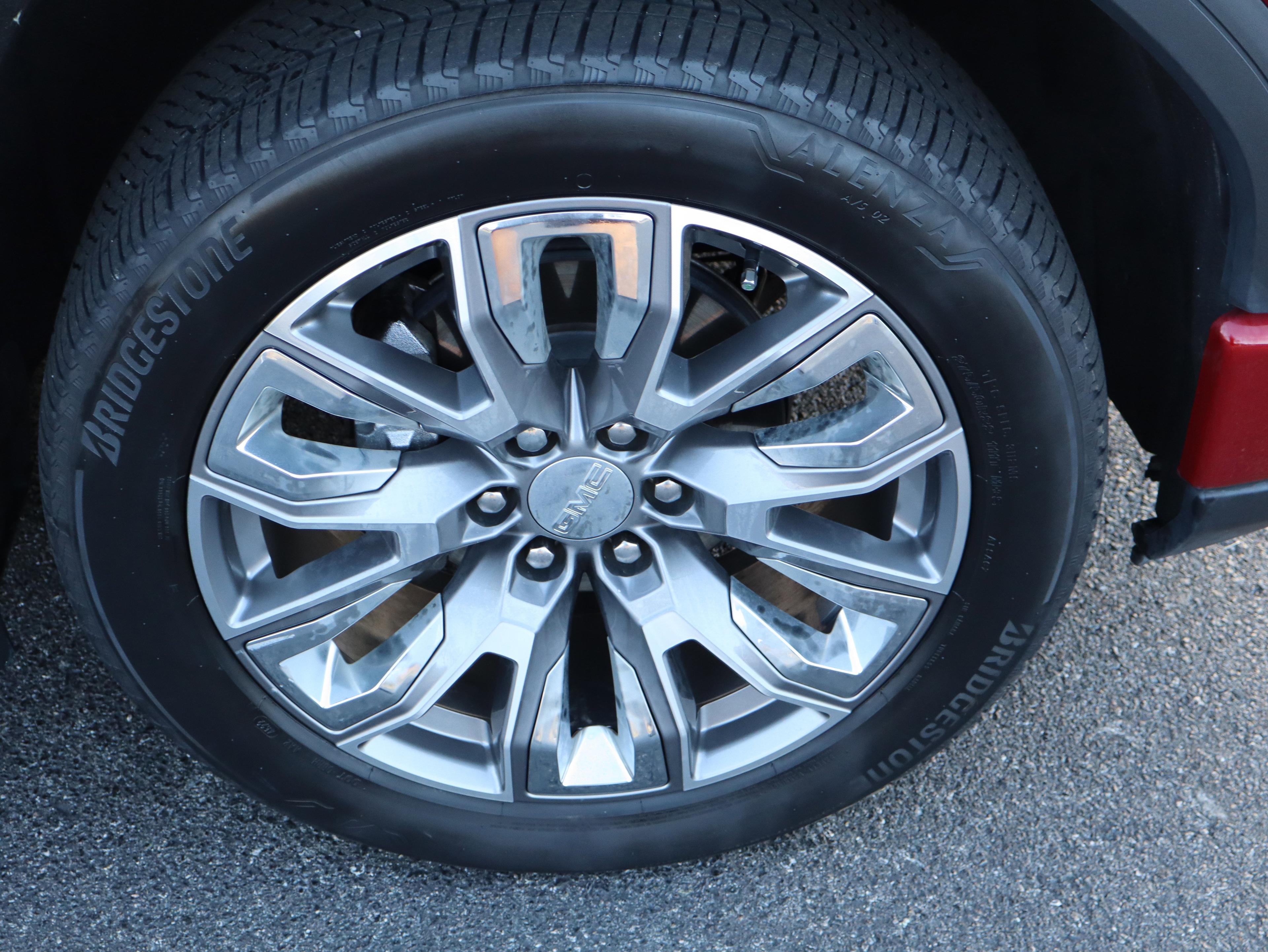 GMC Sierra 1500 Denali Four Wheel Drive Crew Cab - Thumbnail 11