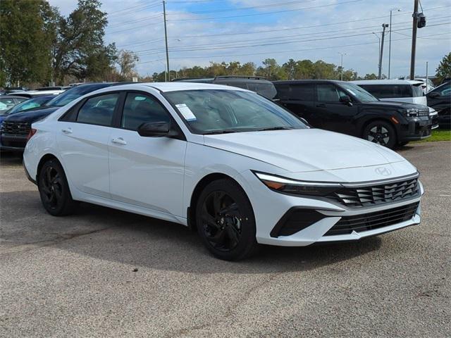 Hyundai Elantra Sel Sport Fwd 4D Sedan - Thumbnail 4