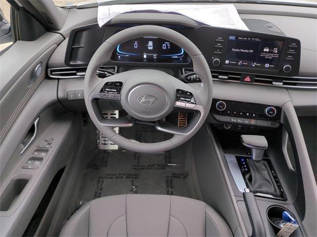 Hyundai Elantra Sel Sport Fwd 4D Sedan - Thumbnail 16