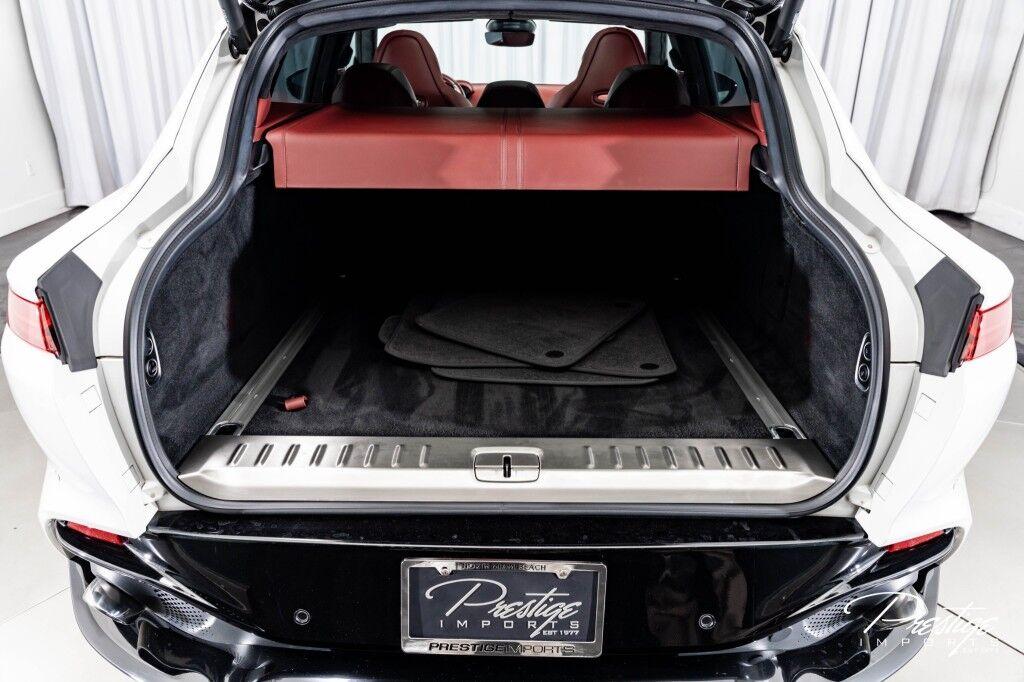 Aston Martin DBX - Thumbnail 17