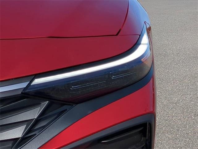 Hyundai Elantra Sel Sport Fwd 4D Sedan - Thumbnail 11