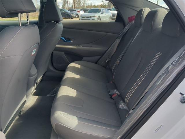 Hyundai Elantra Sel Sport Fwd 4D Sedan - Thumbnail 14