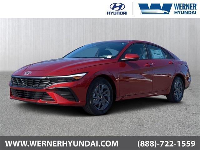 Hyundai Elantra Sel Sport Fwd 4D Sedan - Thumbnail 2