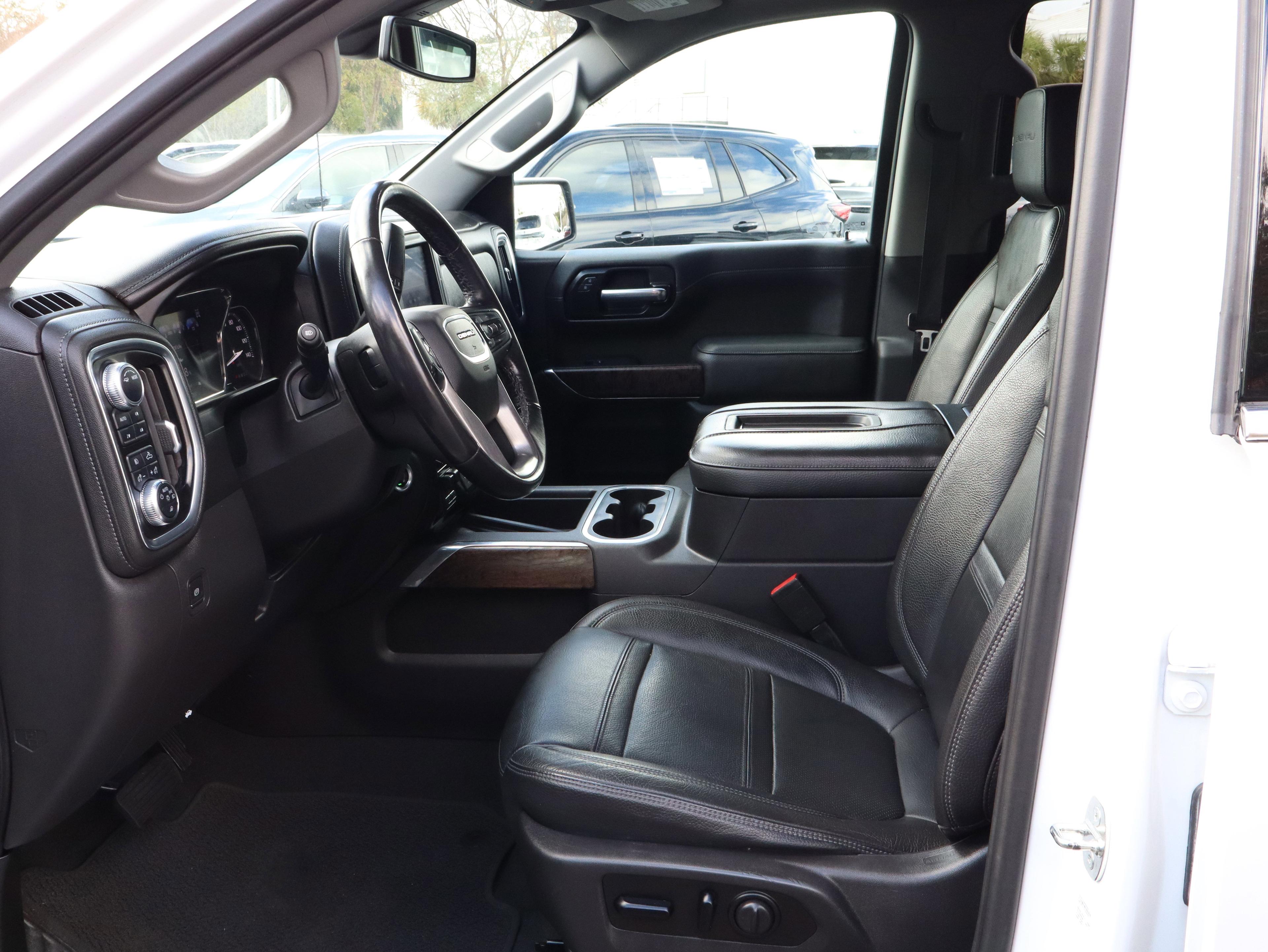 GMC Sierra 1500 Denali Four Wheel Drive Crew Cab - Thumbnail 14