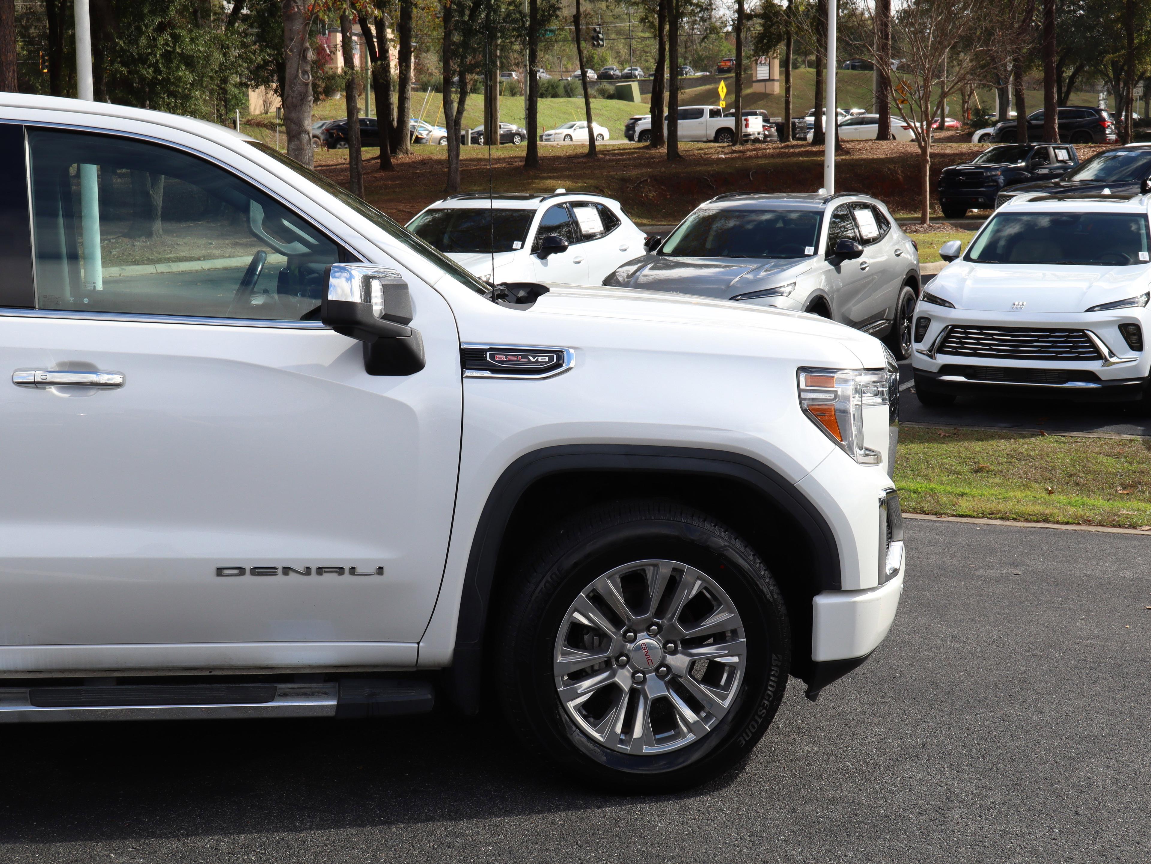 GMC Sierra 1500 Denali Four Wheel Drive Crew Cab - Thumbnail 6