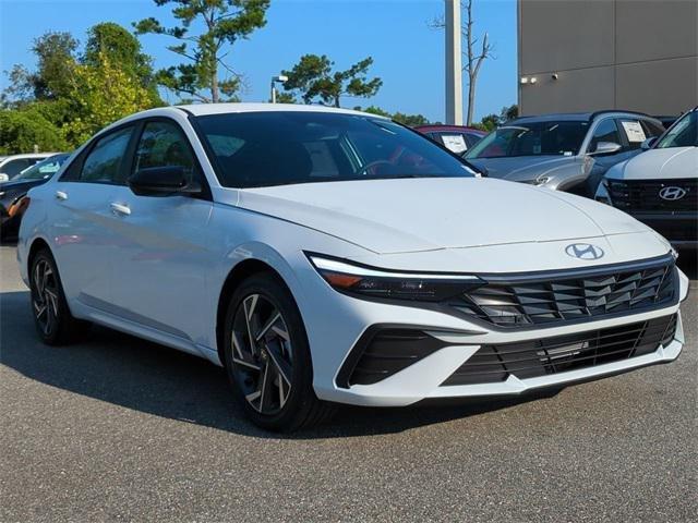 Hyundai Elantra Sel Sport Fwd 4D Sedan - Thumbnail 4