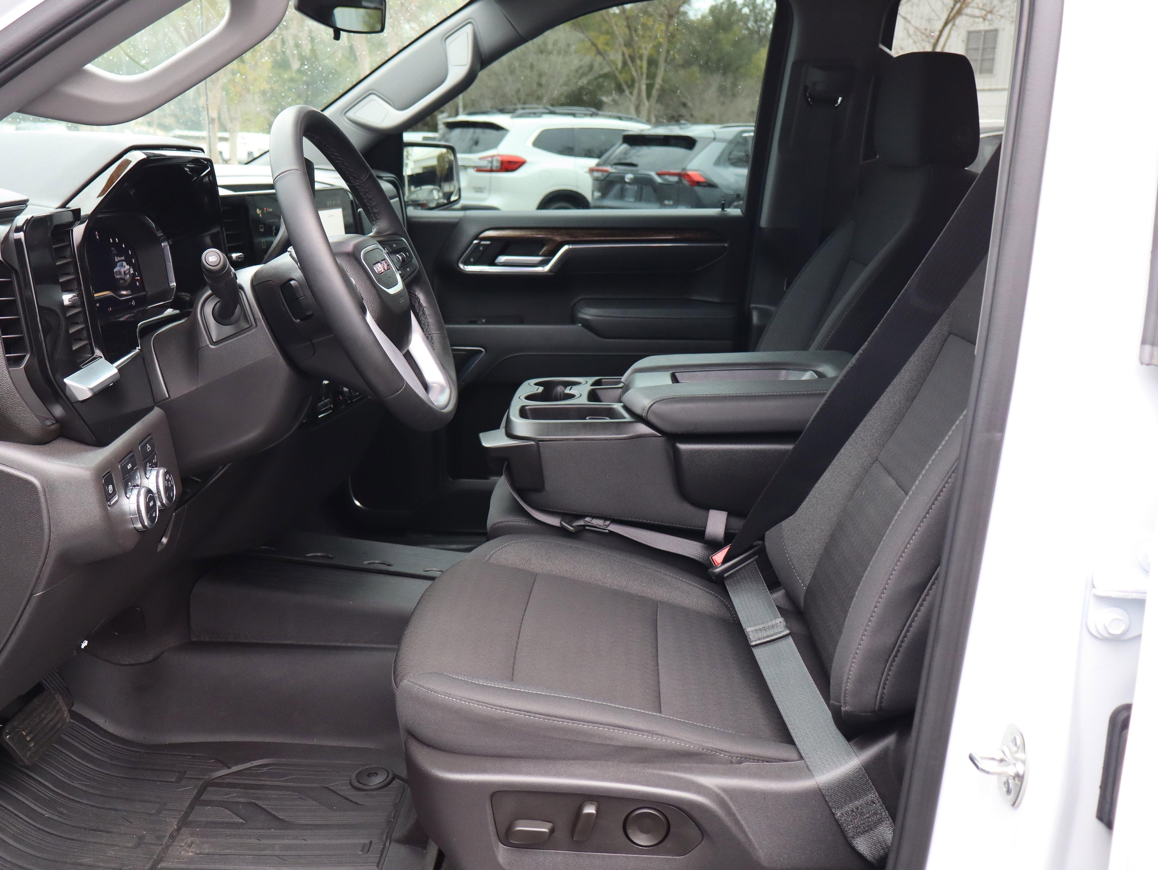 GMC Sierra 1500 Elevation Four Wheel Drive Crew Cab - Thumbnail 18