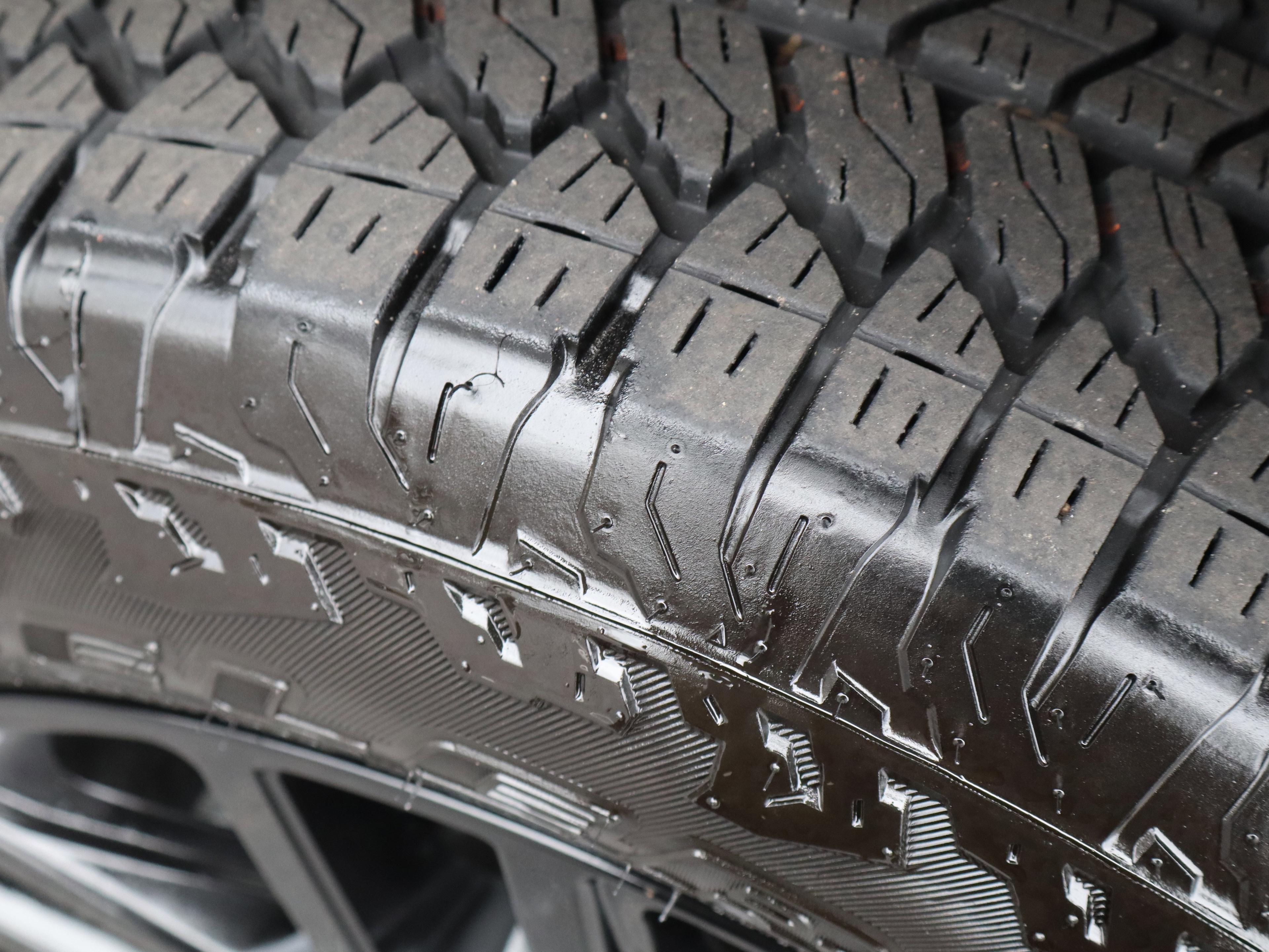 GMC Sierra 1500 Elevation Four Wheel Drive Crew Cab - Thumbnail 14