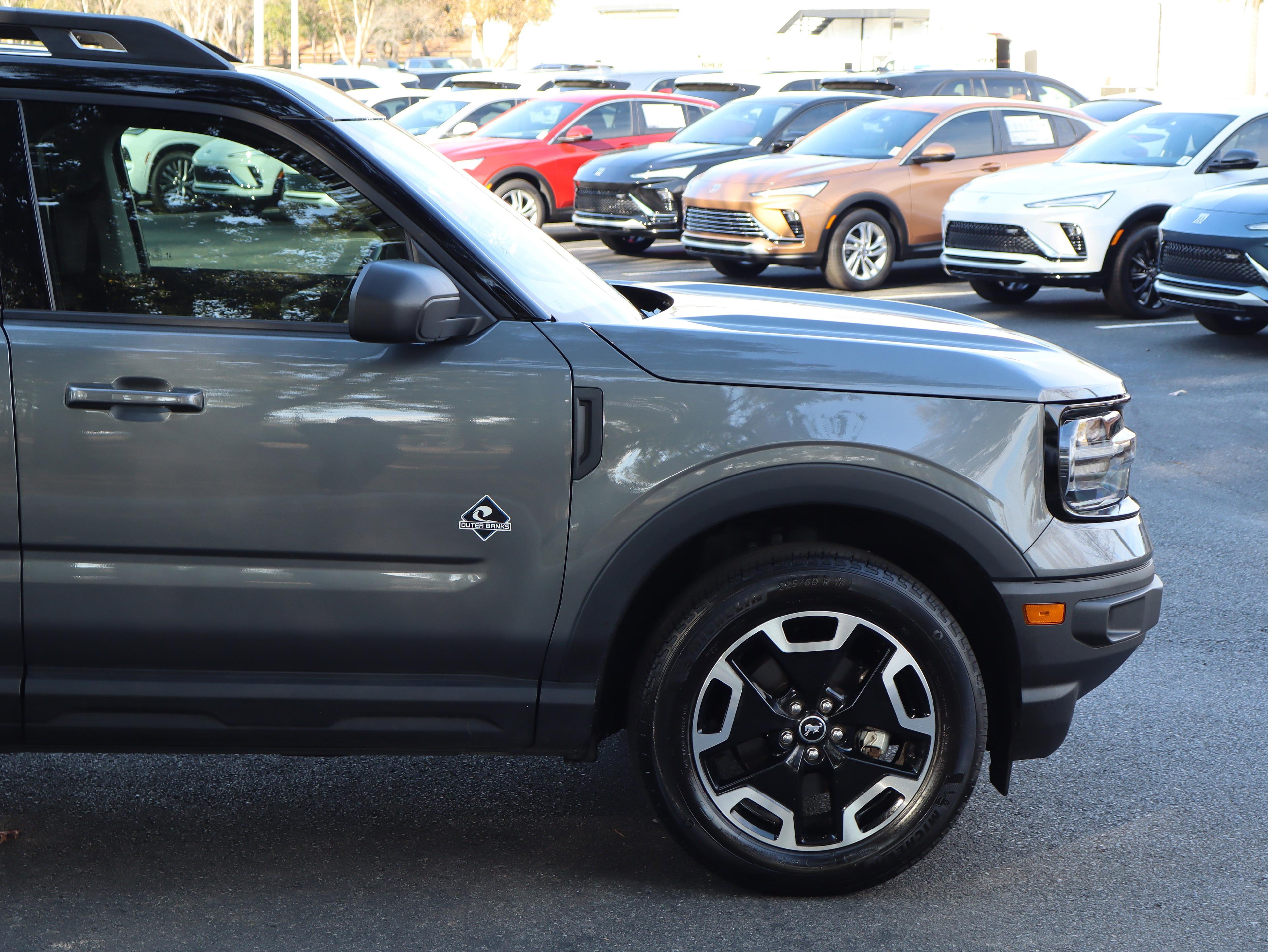 Ford Bronco Sport Outer Banks 4-Wheel Drive Sport Utility - Thumbnail 11