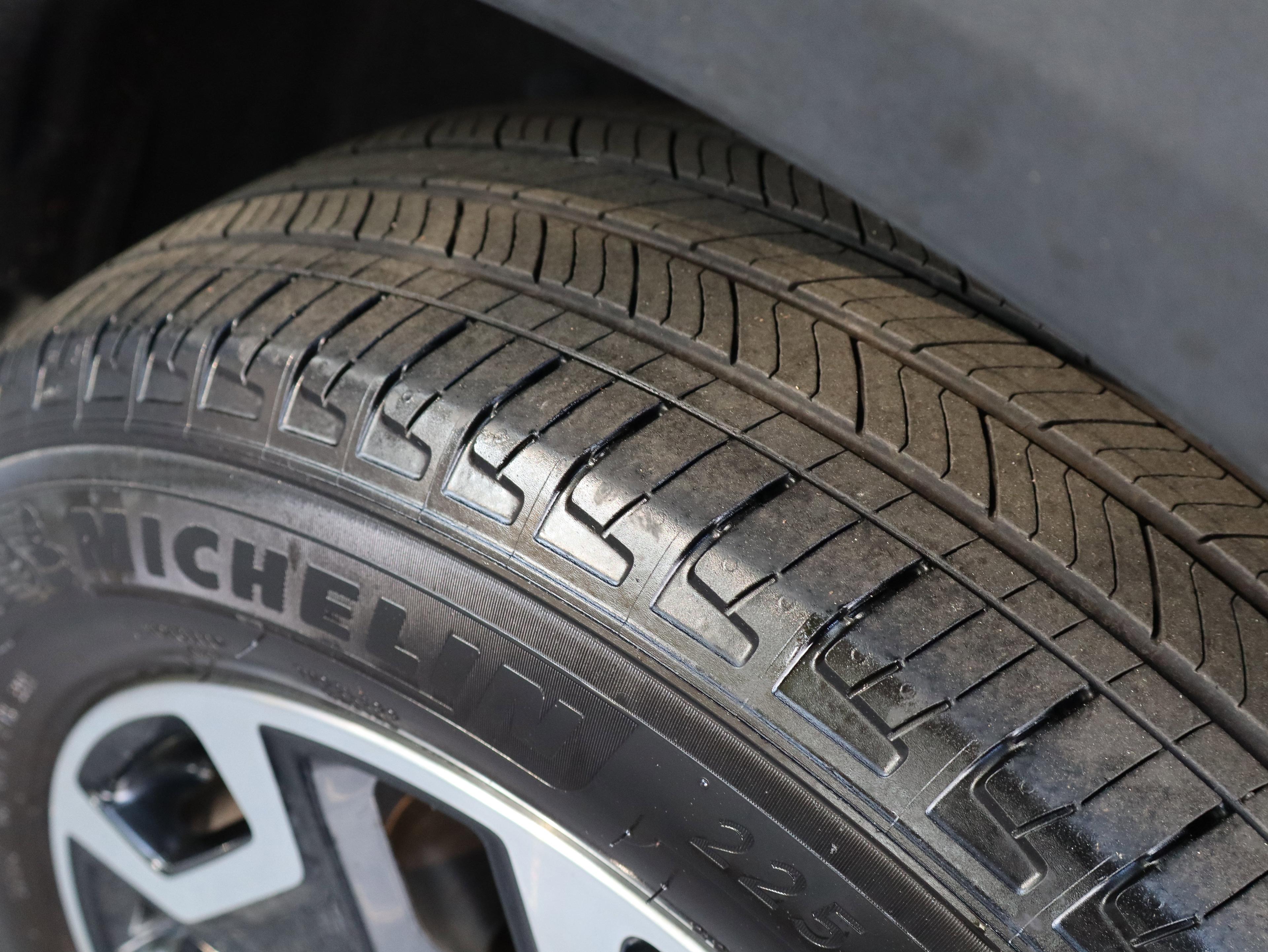 Ford Bronco Sport Outer Banks 4-Wheel Drive Sport Utility - Thumbnail 14