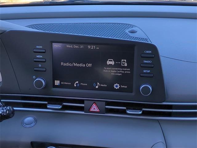 Hyundai Elantra Sel Sport Premium Fwd 4D Sedan - Thumbnail 18