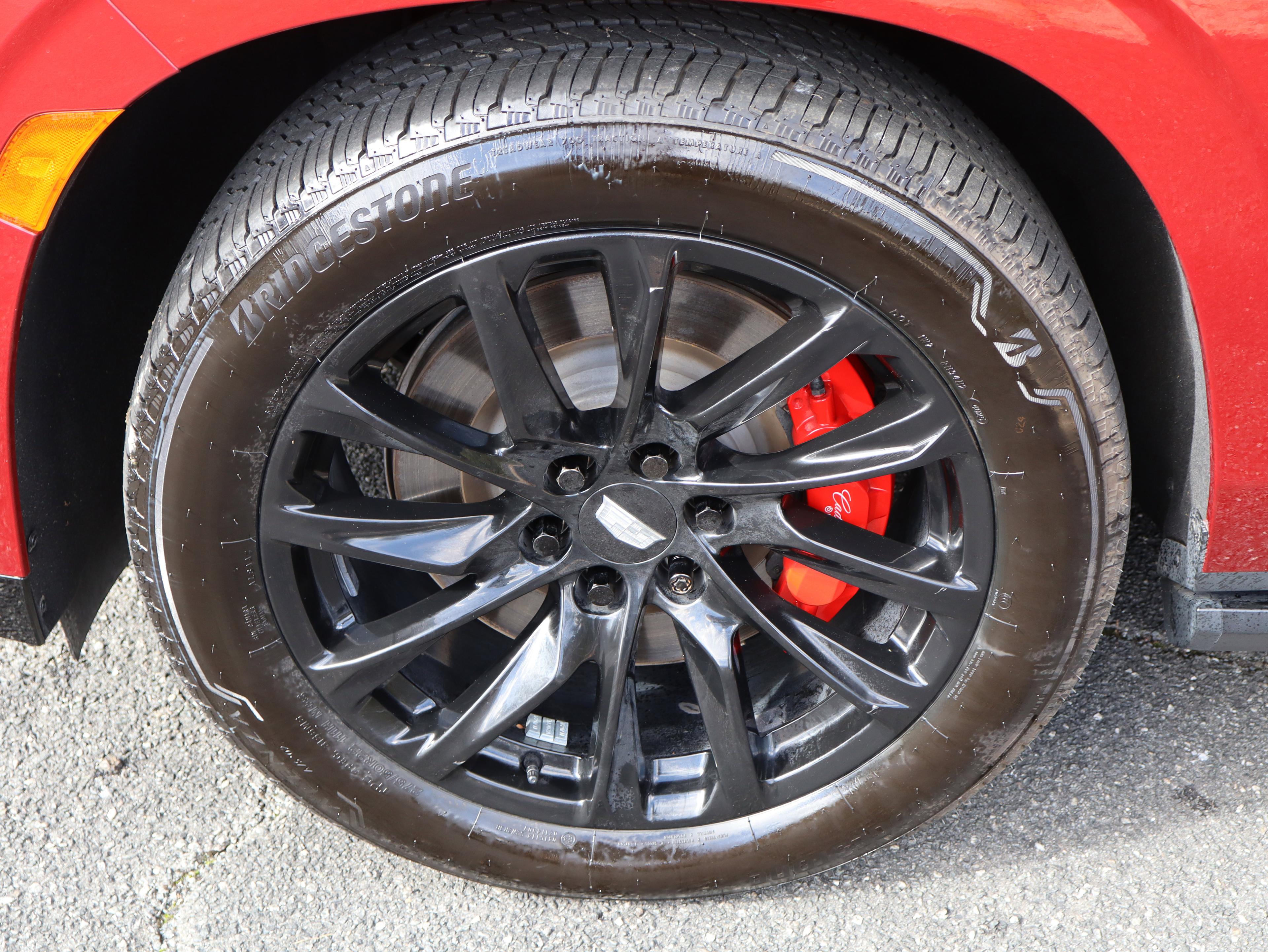 Cadillac Escalade Sport Four Wheel Drive Suv - Thumbnail 13