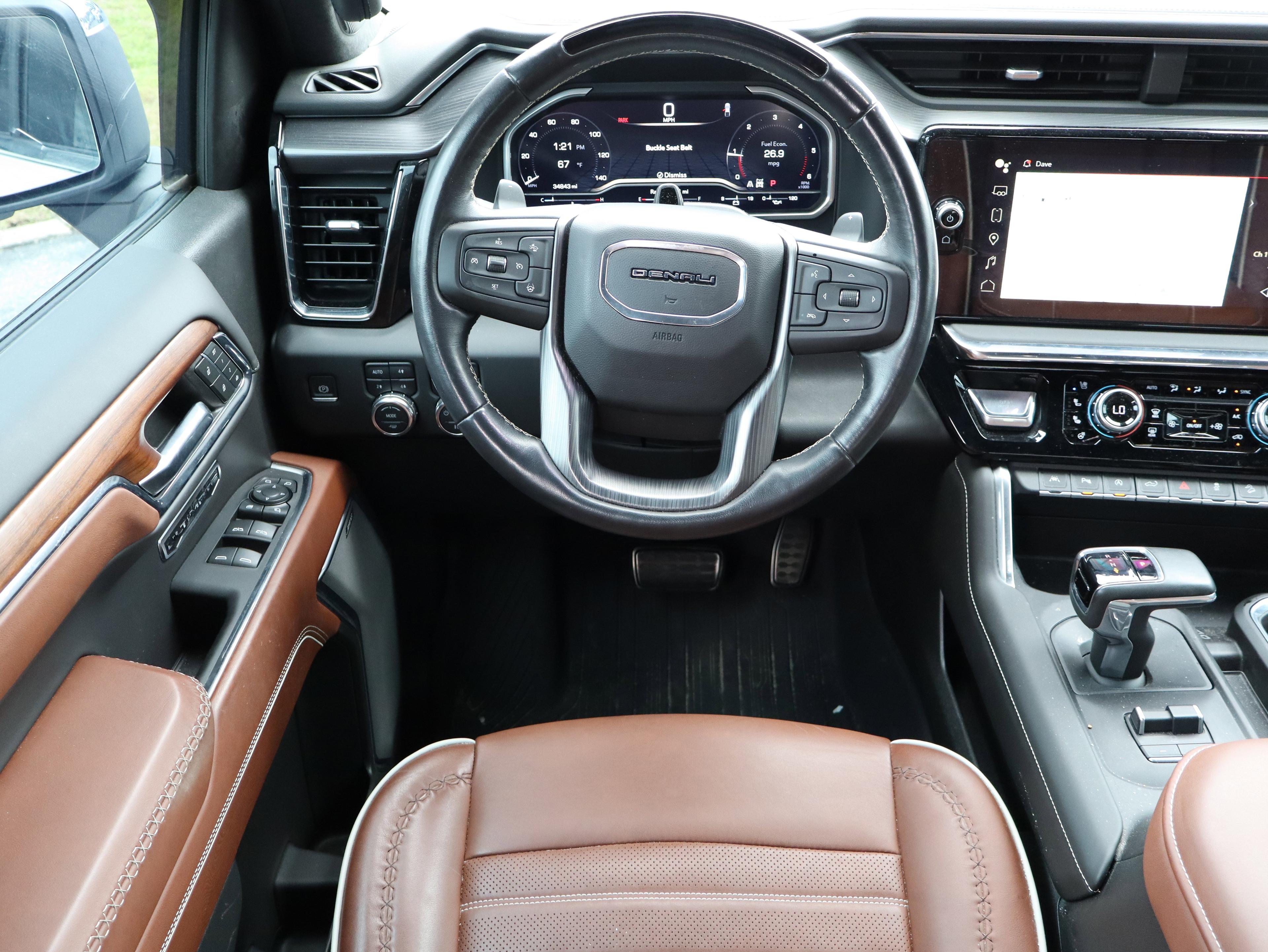 GMC Sierra 1500 Denali Ultimate Four Wheel Drive Crew Cab - Thumbnail 17