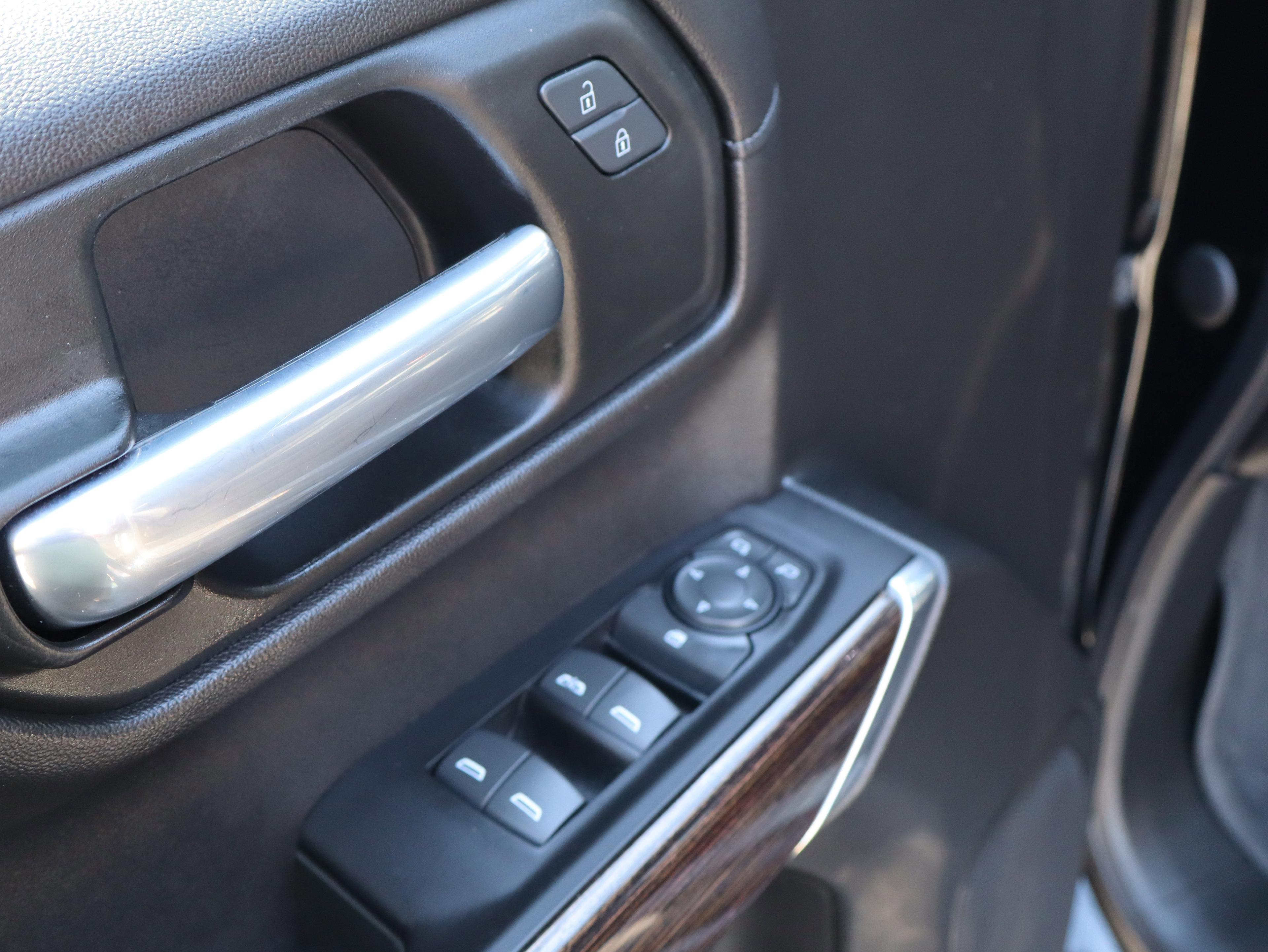 GMC Sierra 1500 Limited Elevation Four Wheel Drive Double Cab - Thumbnail 19