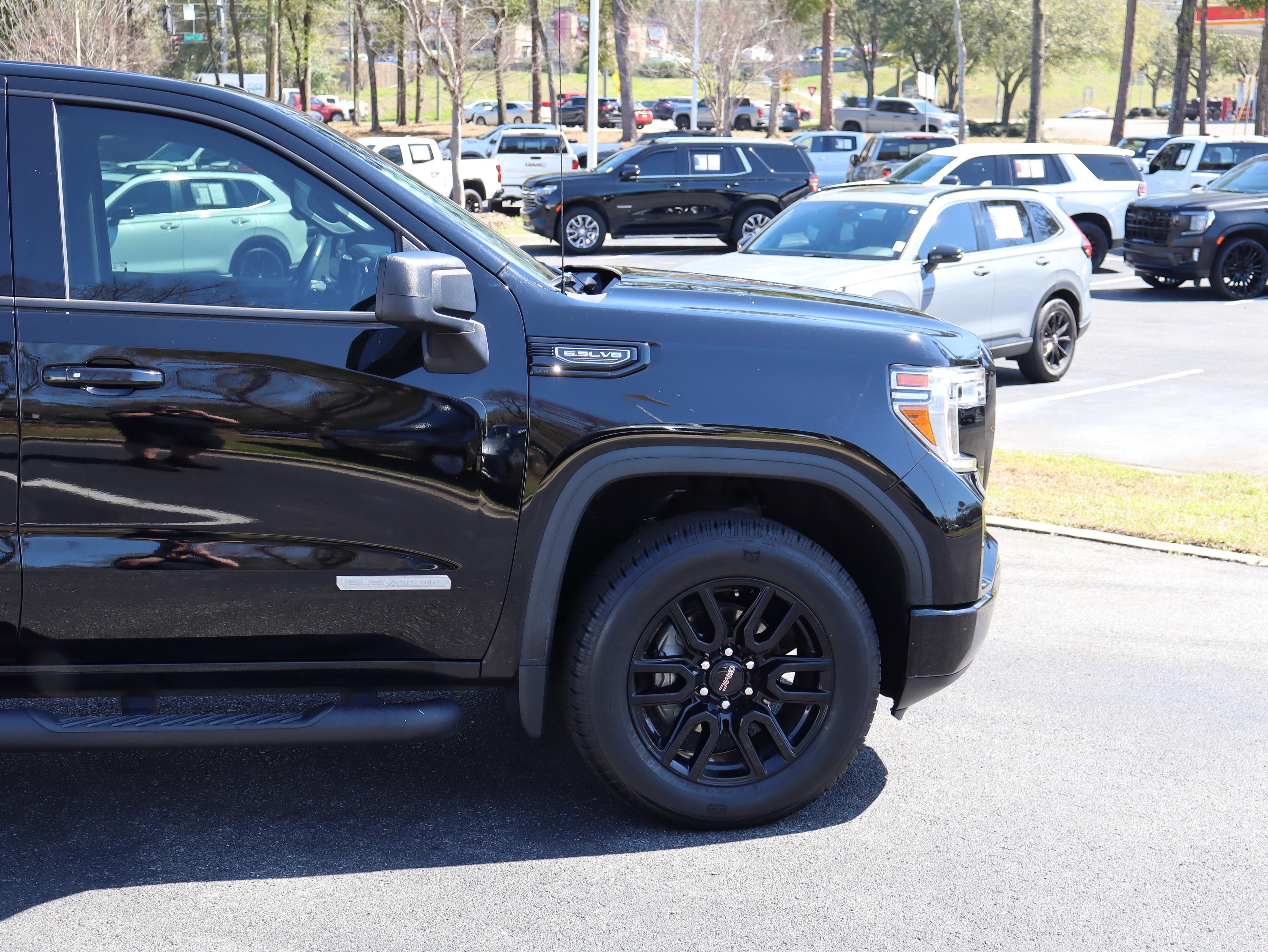 GMC Sierra 1500 Limited Elevation Four Wheel Drive Double Cab - Thumbnail 11